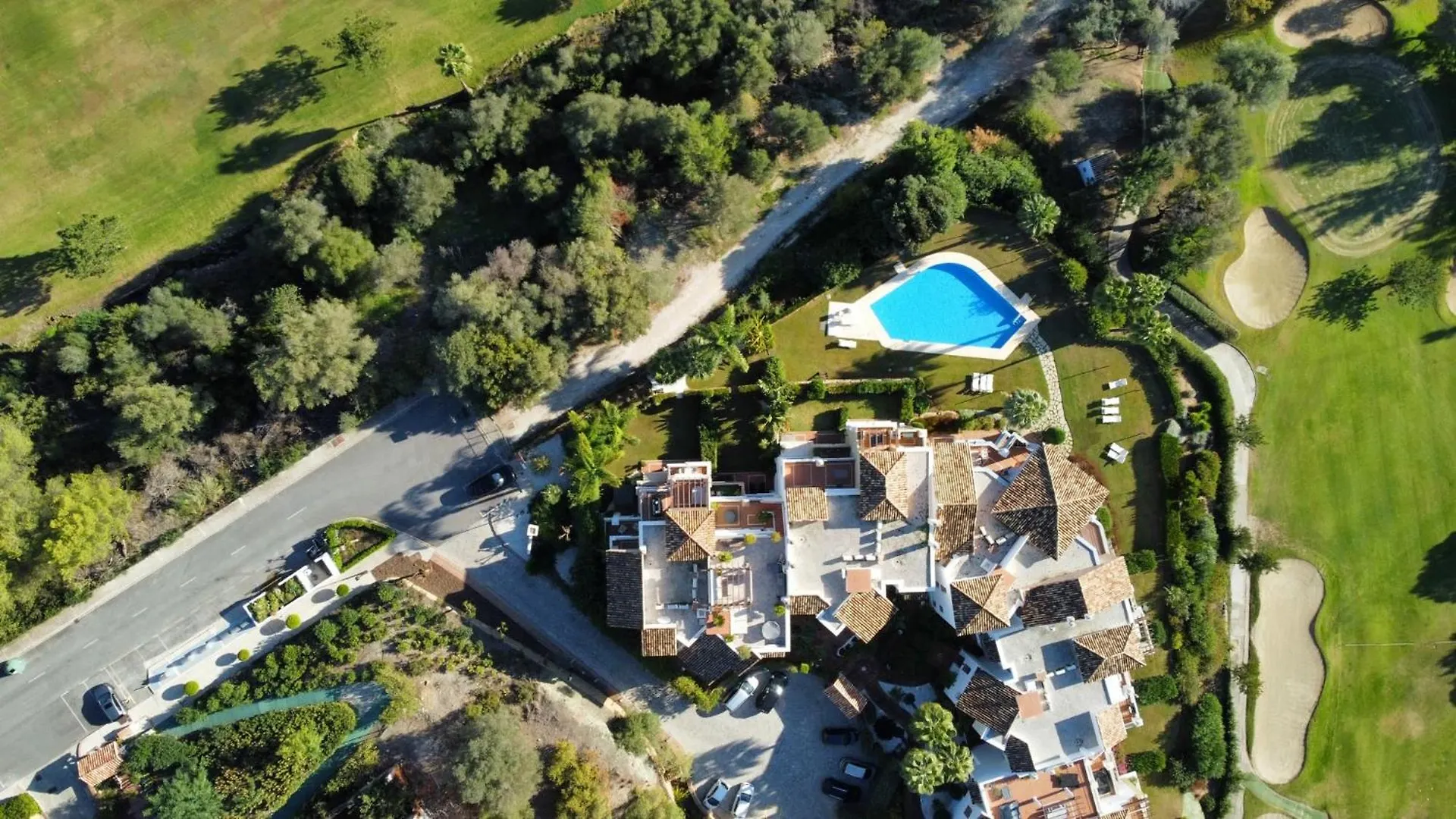 Los Arqueros Golf Luxury Boutique Development In A Gated Community With All Facilities In Walking Distance Benahavis Apartment